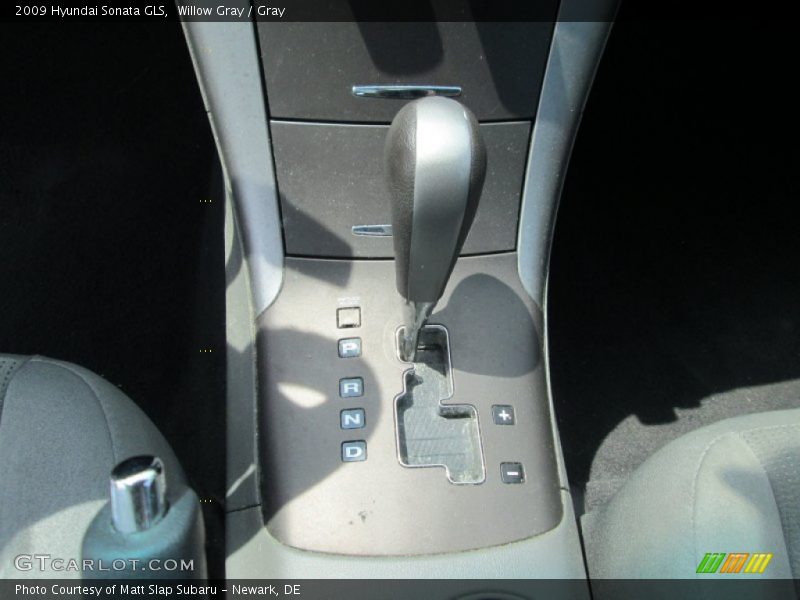 Willow Gray / Gray 2009 Hyundai Sonata GLS