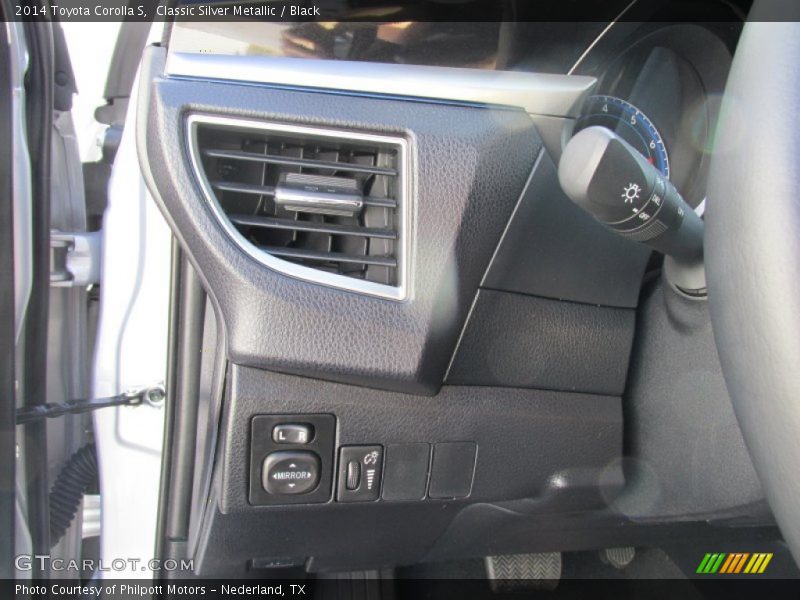 Classic Silver Metallic / Black 2014 Toyota Corolla S