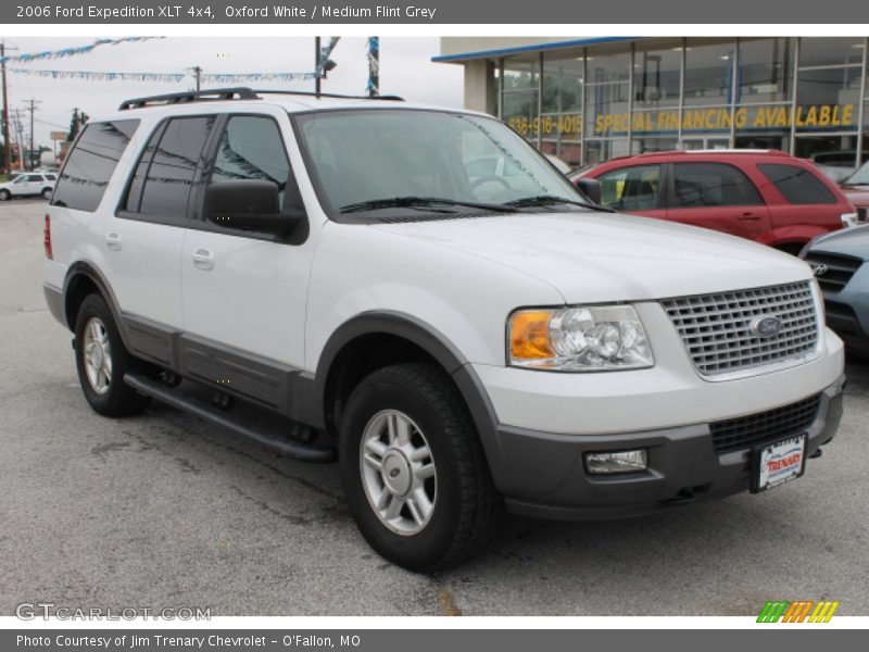 Oxford White / Medium Flint Grey 2006 Ford Expedition XLT 4x4