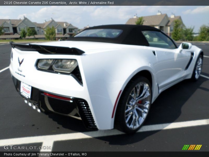 Arctic White / Adrenaline Red 2016 Chevrolet Corvette Z06 Convertible