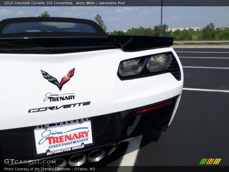 Arctic White / Adrenaline Red 2016 Chevrolet Corvette Z06 Convertible