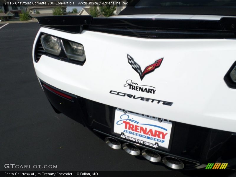 Arctic White / Adrenaline Red 2016 Chevrolet Corvette Z06 Convertible