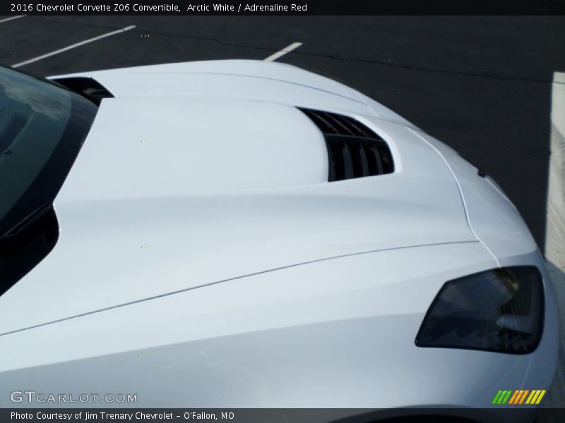 Arctic White / Adrenaline Red 2016 Chevrolet Corvette Z06 Convertible