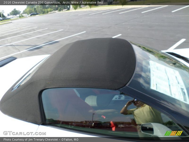 Arctic White / Adrenaline Red 2016 Chevrolet Corvette Z06 Convertible