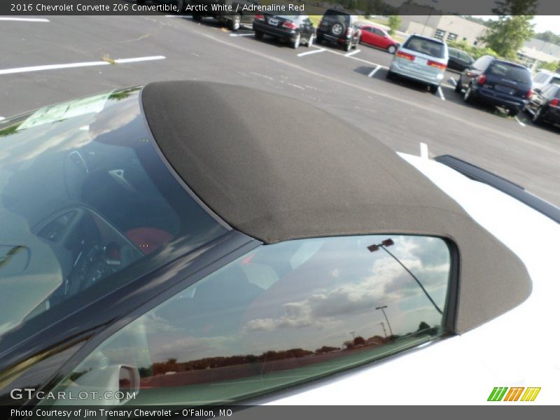 Arctic White / Adrenaline Red 2016 Chevrolet Corvette Z06 Convertible
