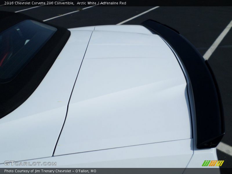 Arctic White / Adrenaline Red 2016 Chevrolet Corvette Z06 Convertible