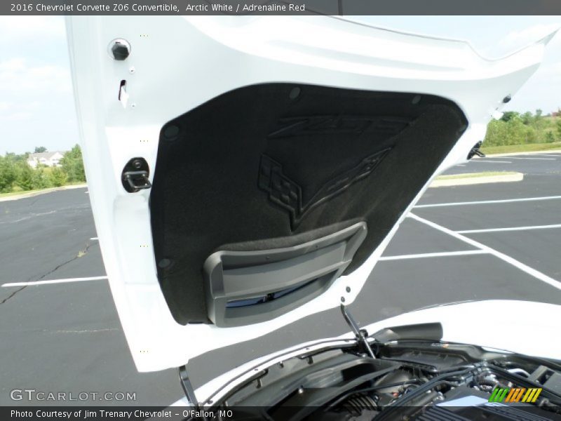 Arctic White / Adrenaline Red 2016 Chevrolet Corvette Z06 Convertible