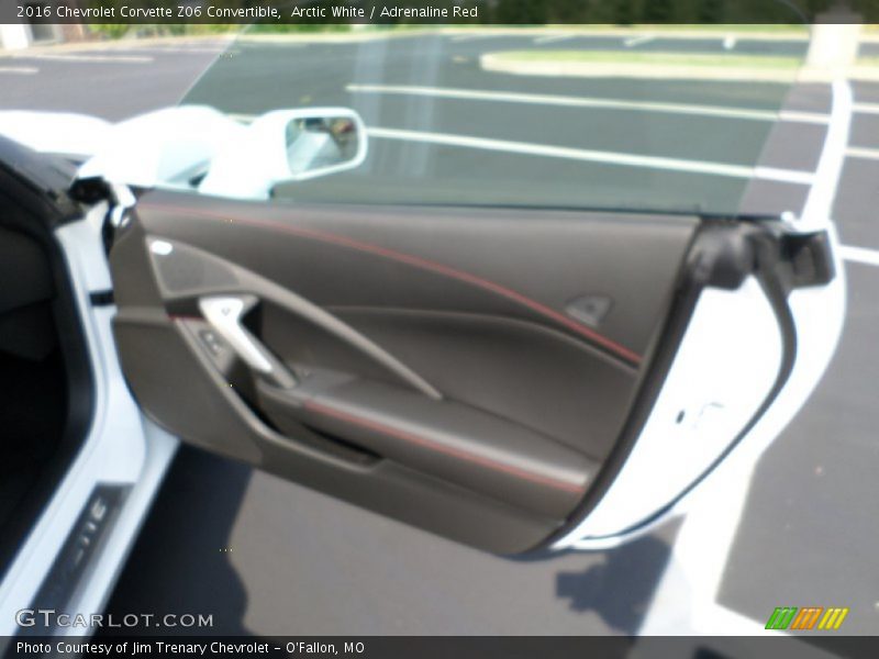 Arctic White / Adrenaline Red 2016 Chevrolet Corvette Z06 Convertible