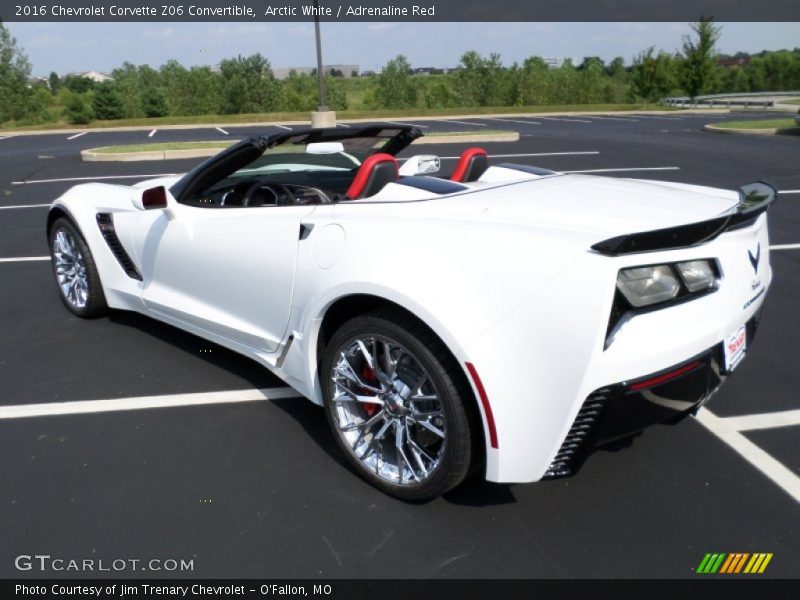 Arctic White / Adrenaline Red 2016 Chevrolet Corvette Z06 Convertible
