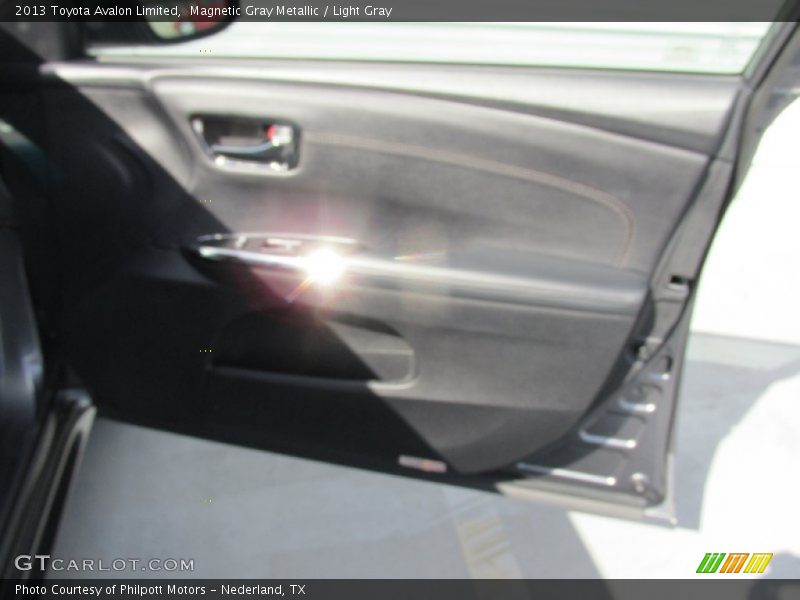 Magnetic Gray Metallic / Light Gray 2013 Toyota Avalon Limited