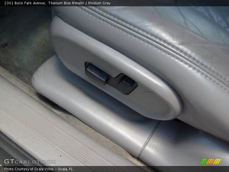 Titanium Blue Metallic / Medium Gray 2001 Buick Park Avenue