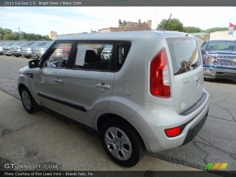 Bright Silver / Black Cloth 2013 Kia Soul 1.6