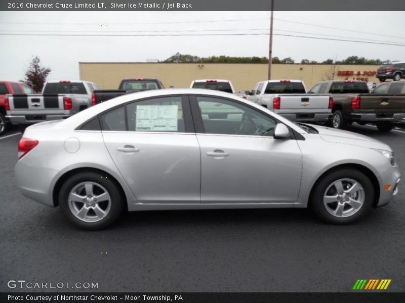 Silver Ice Metallic / Jet Black 2016 Chevrolet Cruze Limited LT