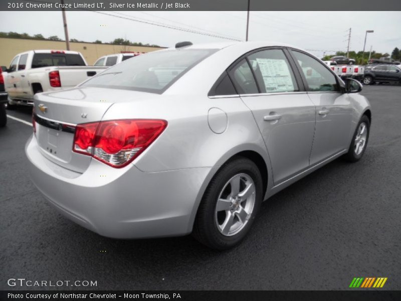 Silver Ice Metallic / Jet Black 2016 Chevrolet Cruze Limited LT
