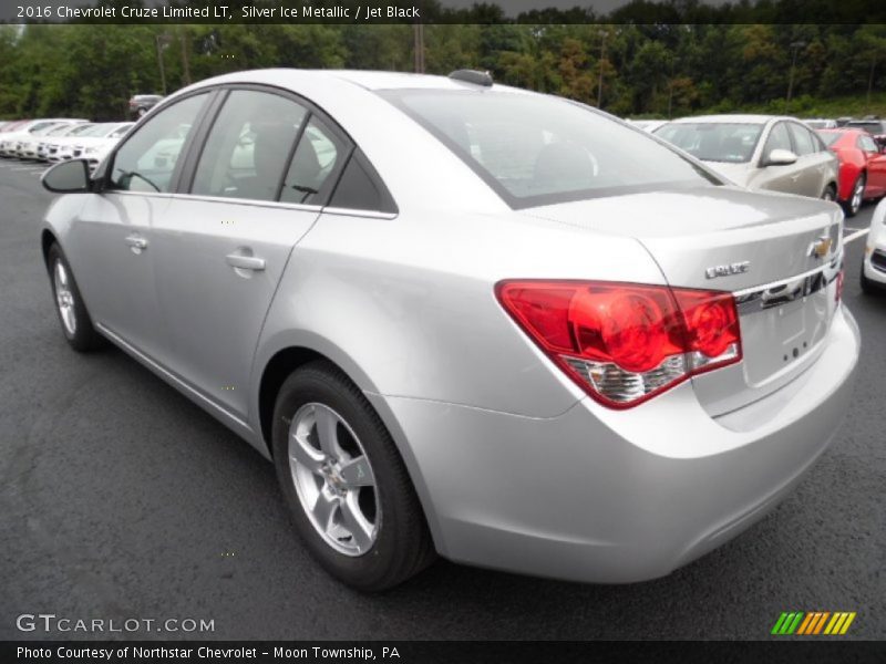 Silver Ice Metallic / Jet Black 2016 Chevrolet Cruze Limited LT