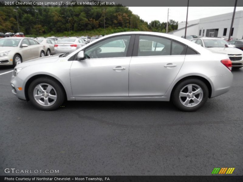 Silver Ice Metallic / Jet Black 2016 Chevrolet Cruze Limited LT