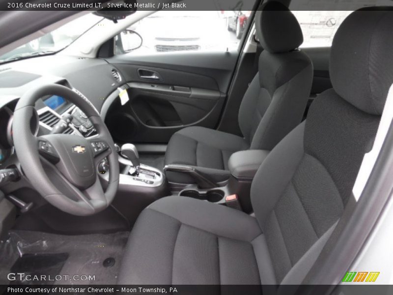Silver Ice Metallic / Jet Black 2016 Chevrolet Cruze Limited LT
