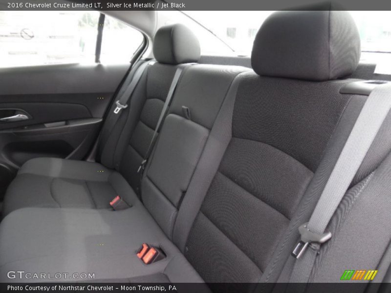 Silver Ice Metallic / Jet Black 2016 Chevrolet Cruze Limited LT