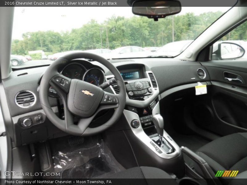 Silver Ice Metallic / Jet Black 2016 Chevrolet Cruze Limited LT