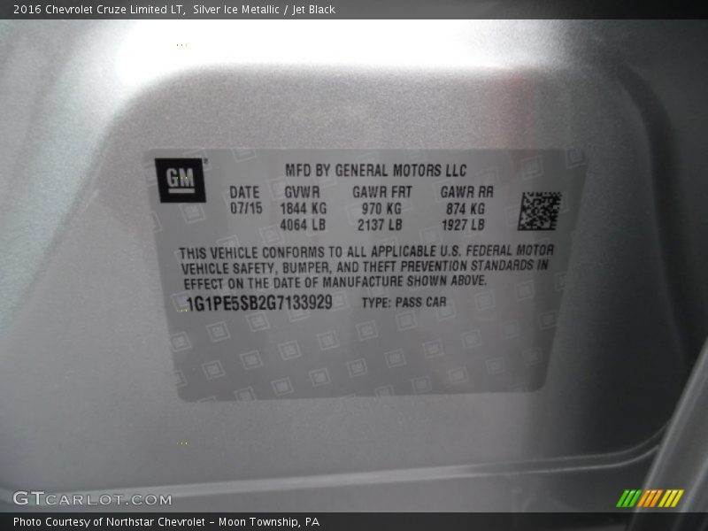 Silver Ice Metallic / Jet Black 2016 Chevrolet Cruze Limited LT