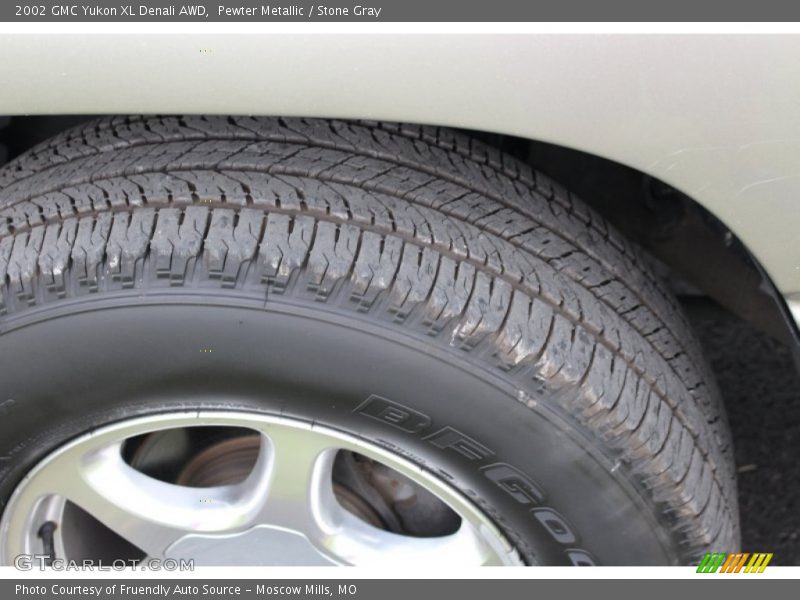 Pewter Metallic / Stone Gray 2002 GMC Yukon XL Denali AWD
