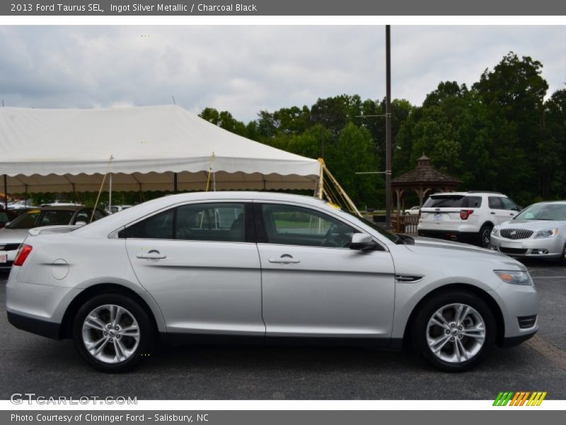 Ingot Silver Metallic / Charcoal Black 2013 Ford Taurus SEL