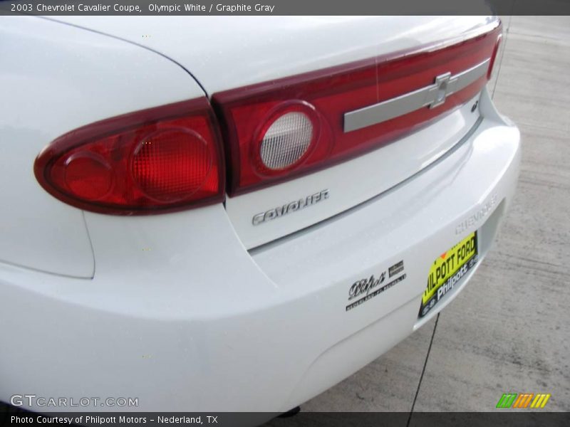 Olympic White / Graphite Gray 2003 Chevrolet Cavalier Coupe