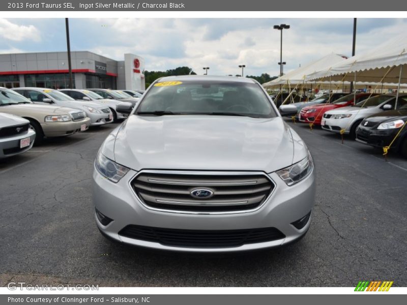 Ingot Silver Metallic / Charcoal Black 2013 Ford Taurus SEL