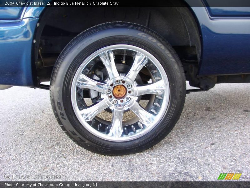 Indigo Blue Metallic / Graphite Gray 2004 Chevrolet Blazer LS
