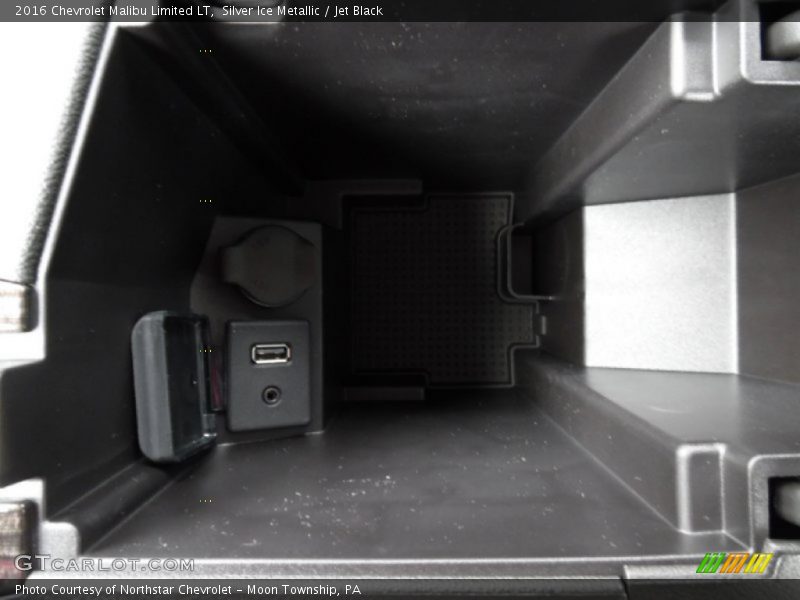 Silver Ice Metallic / Jet Black 2016 Chevrolet Malibu Limited LT