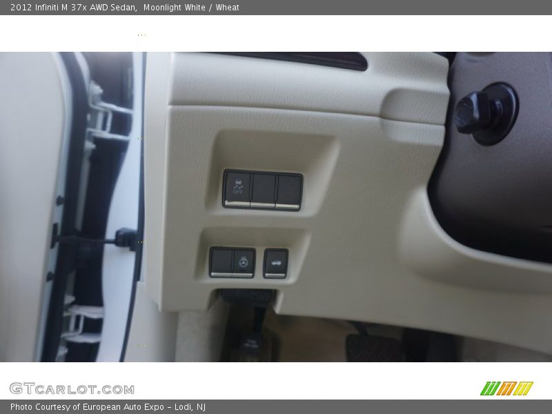 Moonlight White / Wheat 2012 Infiniti M 37x AWD Sedan
