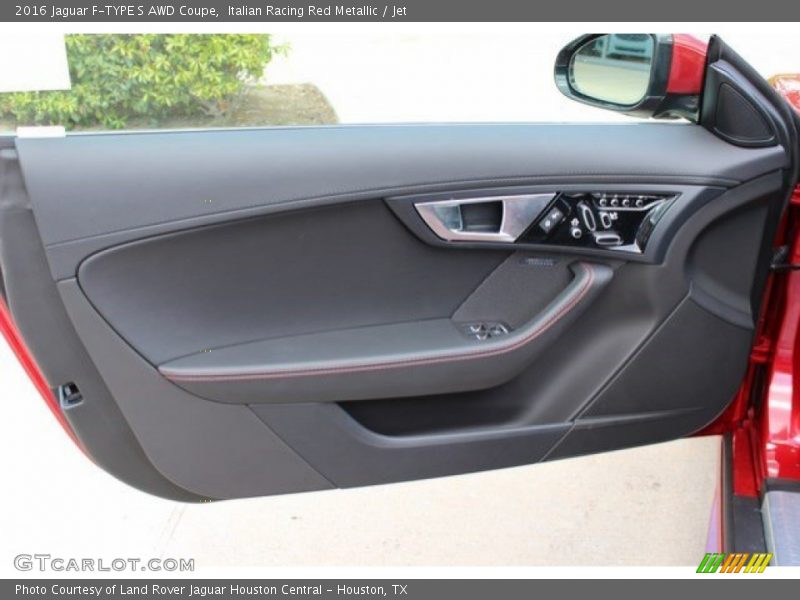 Door Panel of 2016 F-TYPE S AWD Coupe
