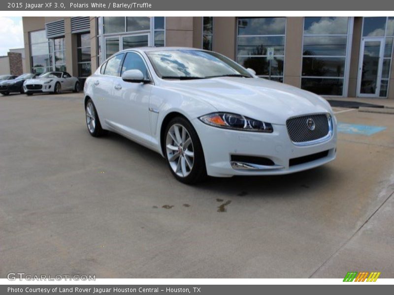 Front 3/4 View of 2015 XF 3.0