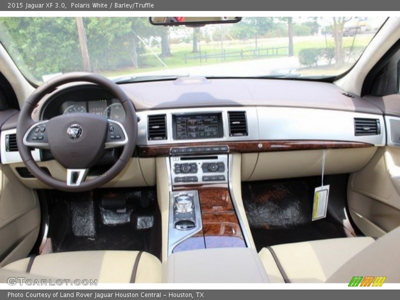 Dashboard of 2015 XF 3.0