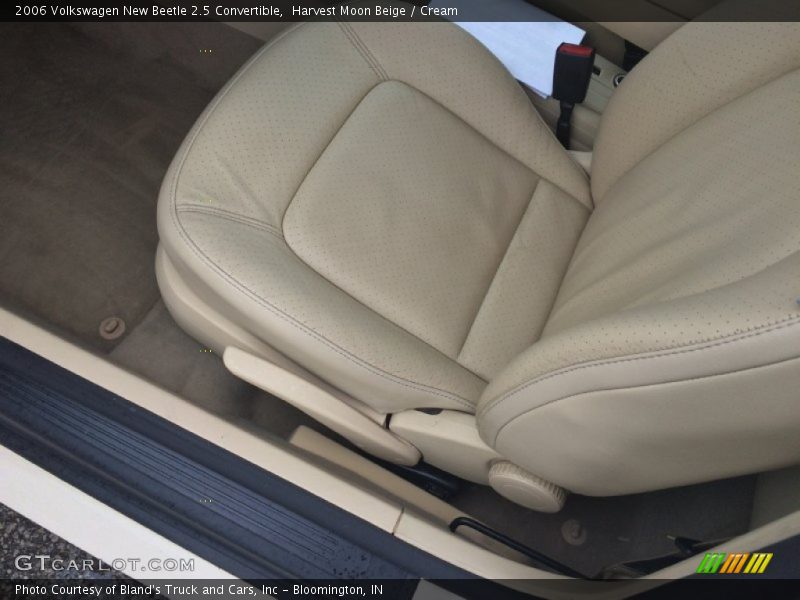 Harvest Moon Beige / Cream 2006 Volkswagen New Beetle 2.5 Convertible