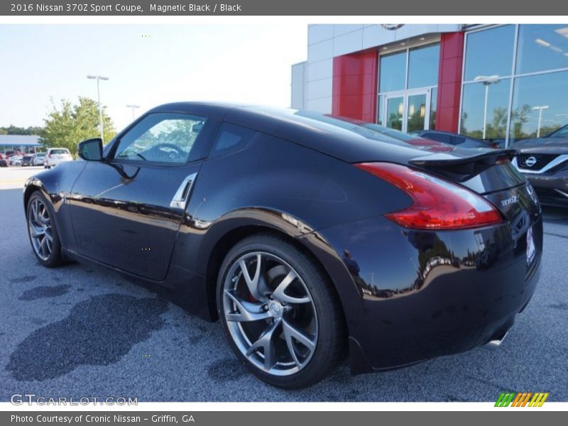 Magnetic Black / Black 2016 Nissan 370Z Sport Coupe
