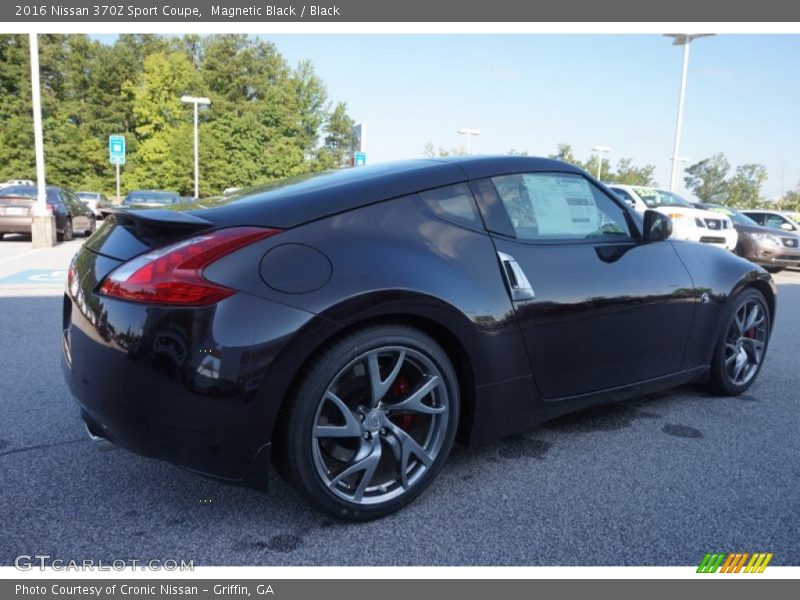Magnetic Black / Black 2016 Nissan 370Z Sport Coupe