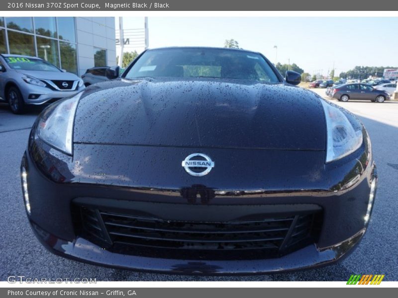 Magnetic Black / Black 2016 Nissan 370Z Sport Coupe