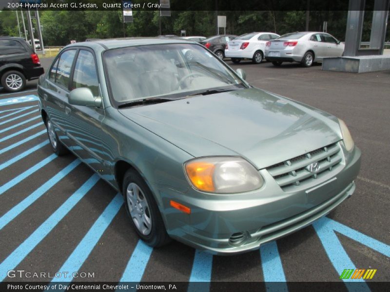 Front 3/4 View of 2004 Accent GL Sedan