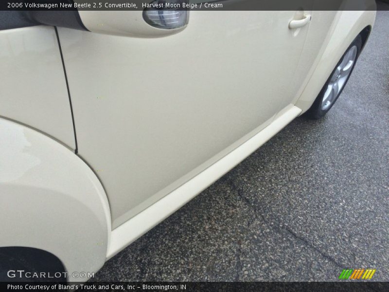 Harvest Moon Beige / Cream 2006 Volkswagen New Beetle 2.5 Convertible