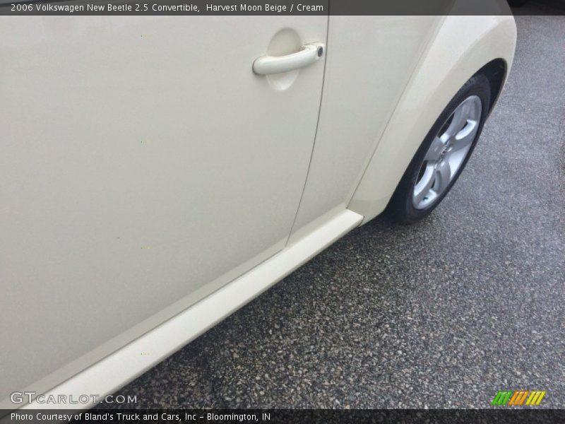 Harvest Moon Beige / Cream 2006 Volkswagen New Beetle 2.5 Convertible