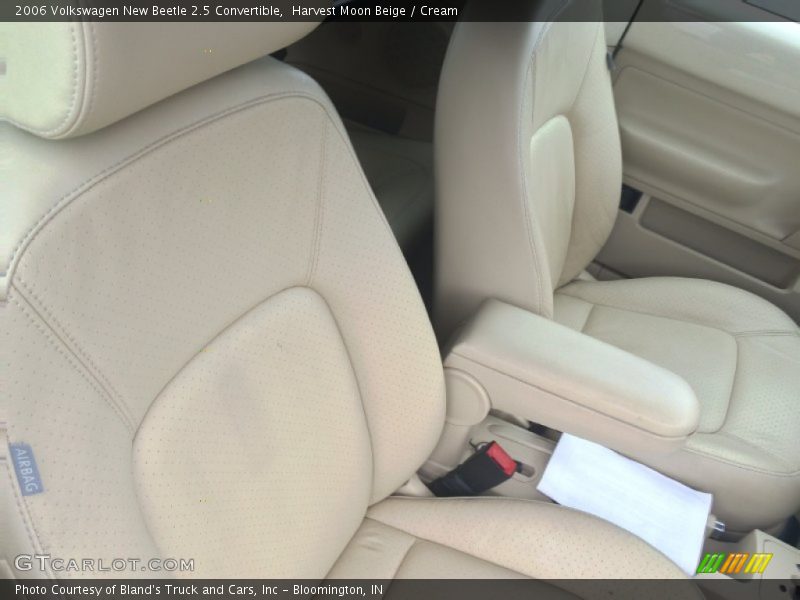 Harvest Moon Beige / Cream 2006 Volkswagen New Beetle 2.5 Convertible