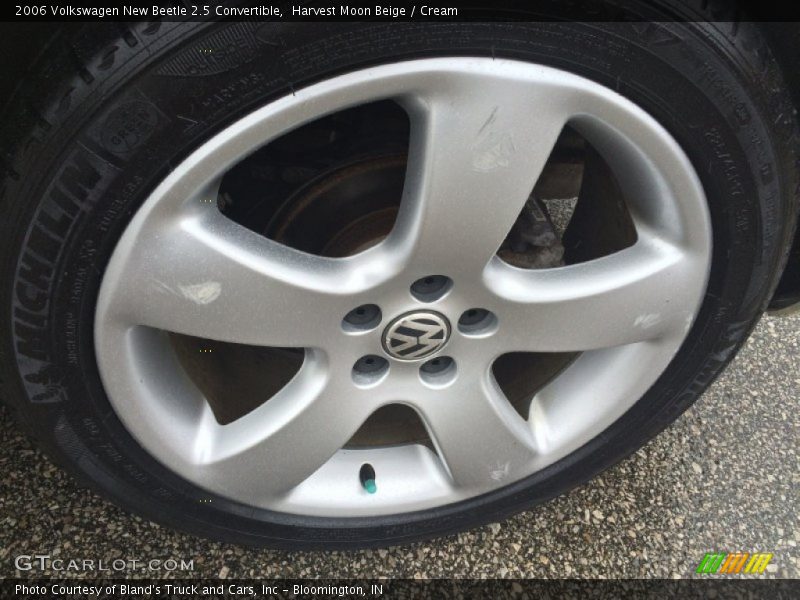 Harvest Moon Beige / Cream 2006 Volkswagen New Beetle 2.5 Convertible