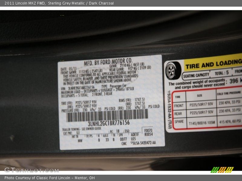 Sterling Grey Metallic / Dark Charcoal 2011 Lincoln MKZ FWD