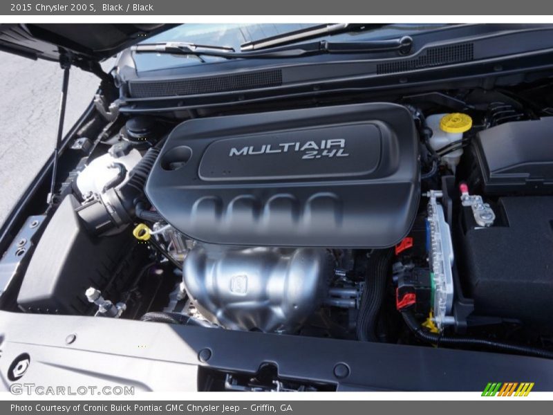Black / Black 2015 Chrysler 200 S