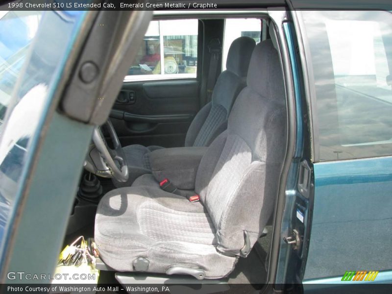 Emerald Green Metallic / Graphite 1998 Chevrolet S10 LS Extended Cab