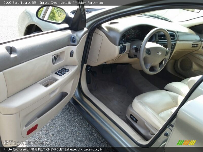 Spruce Green Metallic / Medium Parchment 2002 Ford Taurus SES