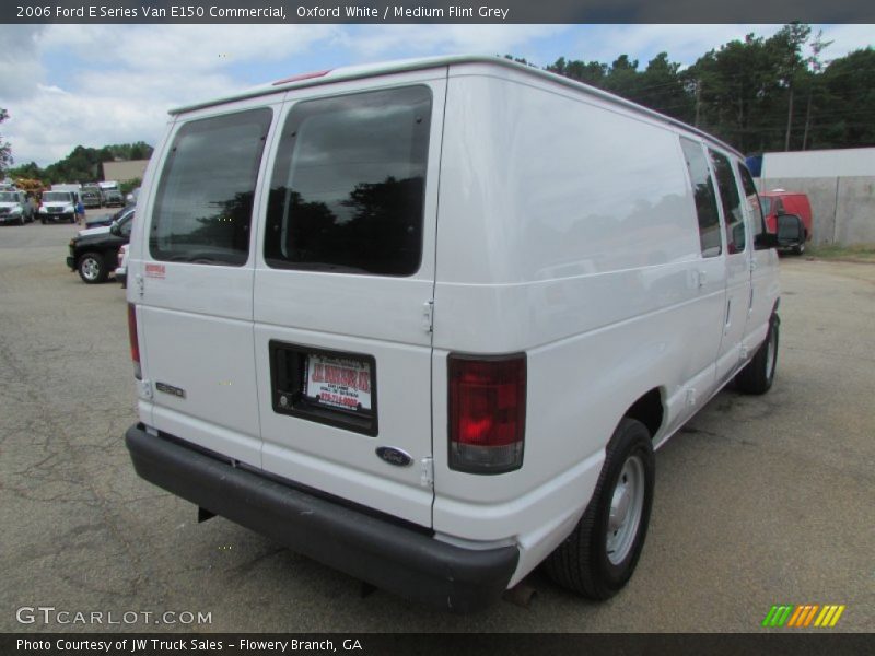 Oxford White / Medium Flint Grey 2006 Ford E Series Van E150 Commercial