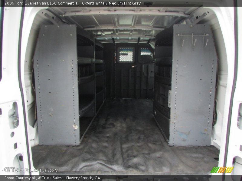 Oxford White / Medium Flint Grey 2006 Ford E Series Van E150 Commercial