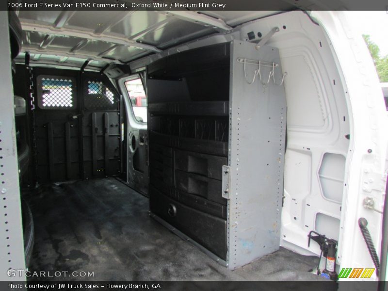 Oxford White / Medium Flint Grey 2006 Ford E Series Van E150 Commercial